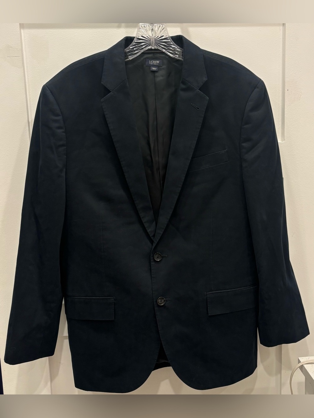 J. Crew Men’s Dark Navy Ludlow Two-Button Blazer